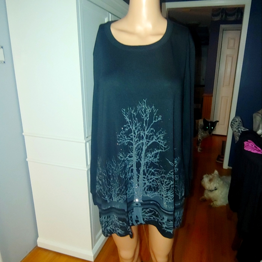 $4 DJT Black Sweater with Silver Winter Tree M MEDIUM